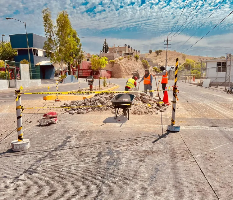 Mejoran vialidades en Lomas de Anza y San Carlos