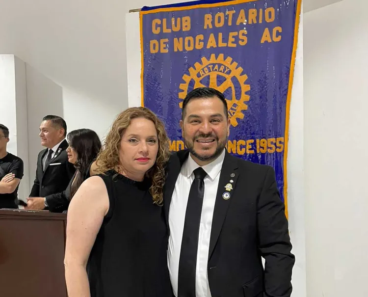 Asiste Jessica Juvera a evento rotario