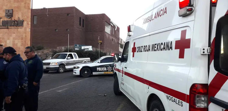 Atropella taxista a menor y se va persiguiendo a un perro