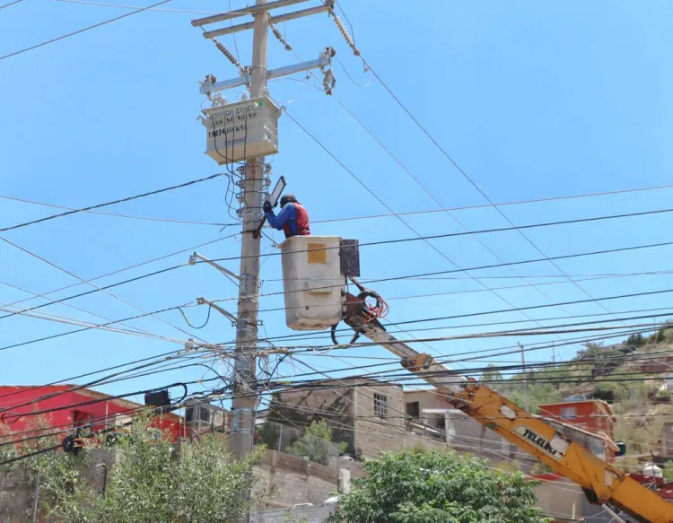 Ilumina Alumbrado Público avenida Prolongación Obregón