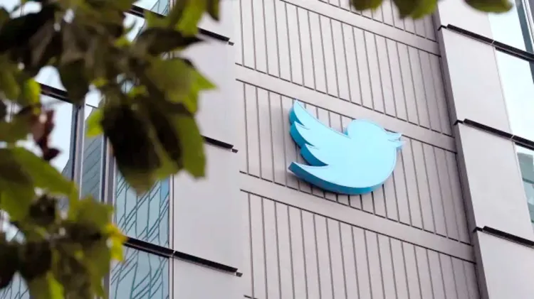 Amenaza Twitter con demandar a Meta por Threads