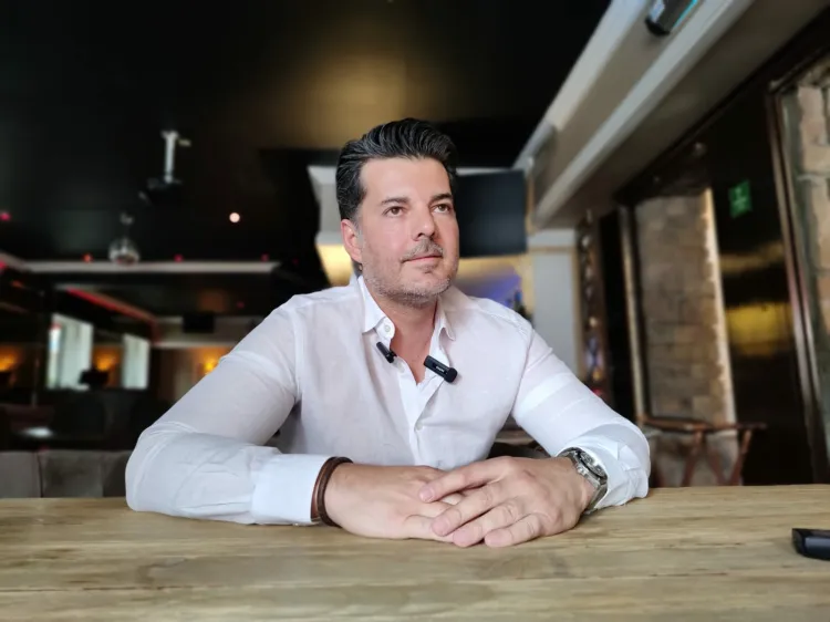 Comparece ex alcalde Jesús Pujol ante Contraloría