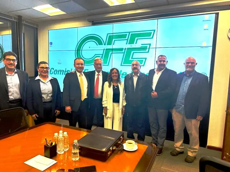 Exponen Gobernador y Alcalde necesidades ante Manuel Bartlett