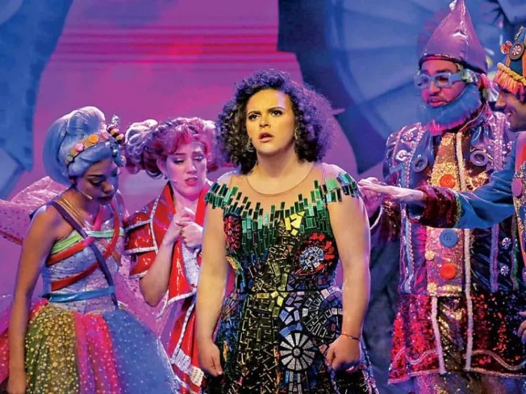 Lucero y Mijares, orgullosos de su hija