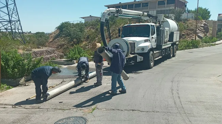 Multiplica acciones el Oomapas con máquina de desazolve