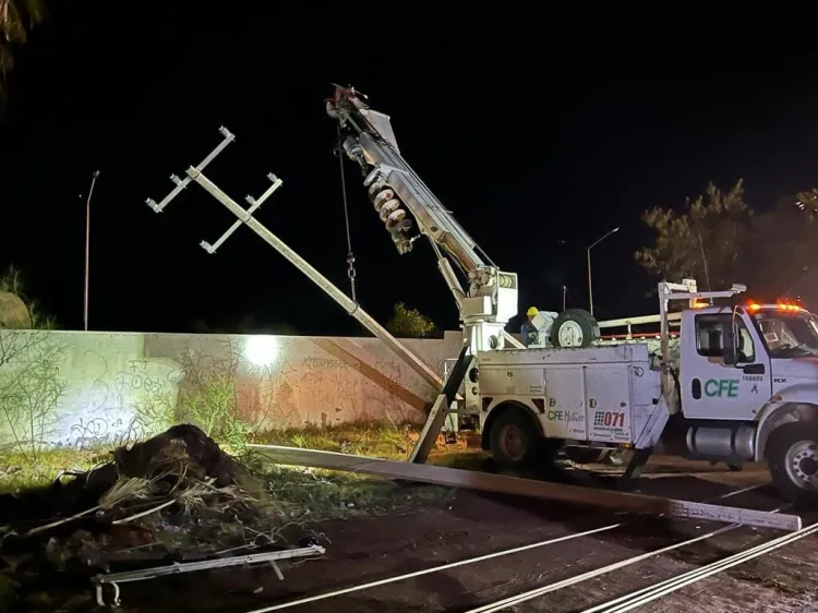 Restablecen energía en Guaymas a afectados por tormenta