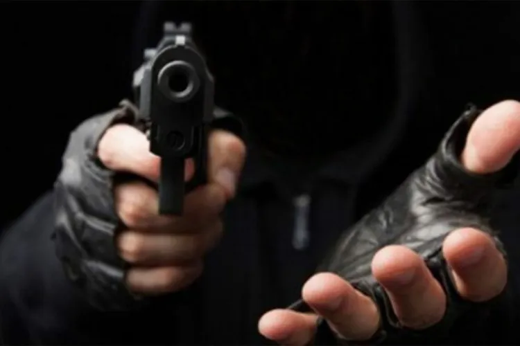 Sufre pareja violento asalto en Conjunto Jardín