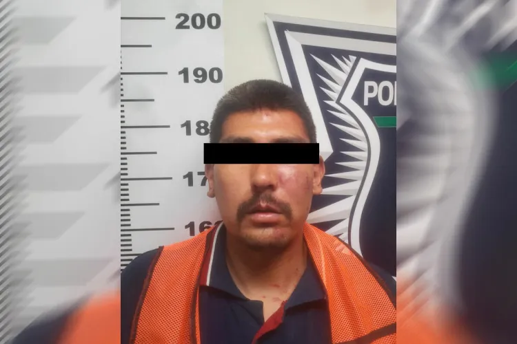 Agrede a su pareja y policía