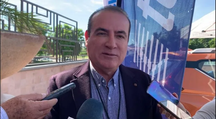 Renuncia el titular de COVES