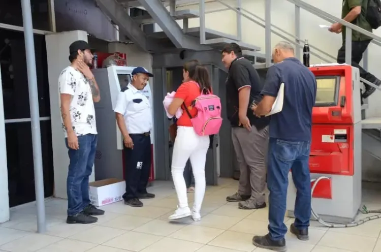 Mantiene guardia Registro Civil en asueto de verano