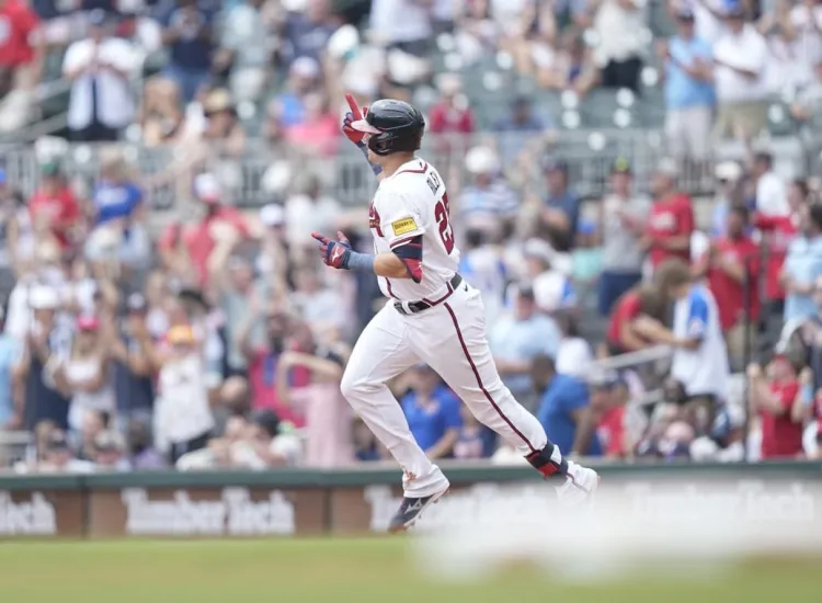 Castigan los Bravos pitcheo de Angelinos