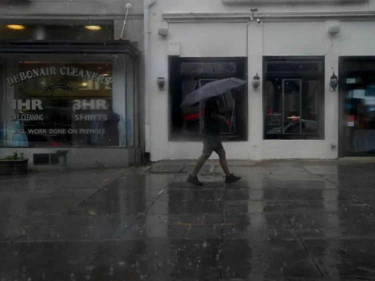Tormentas en EU dejan apagones y decesos
