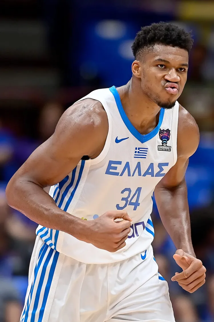 Giannis se baja del Mundial FIBA