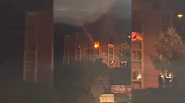 Consume incendio vivienda en Fovissste II