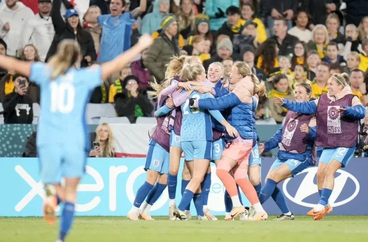 Acaba Inglaterra con el sueño local