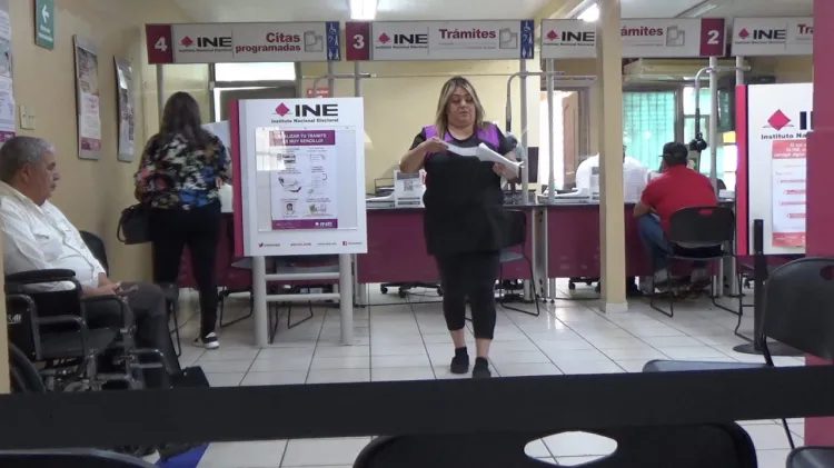 INE supera expectativas de credencialización en Distrito 02