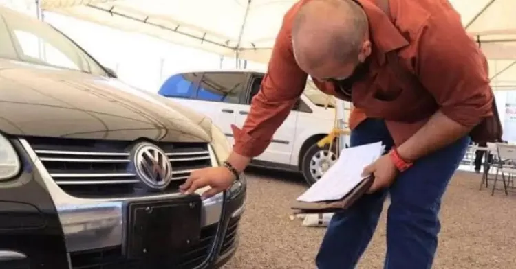 Regularizan más de 170 mil autos ilegales en Sonora