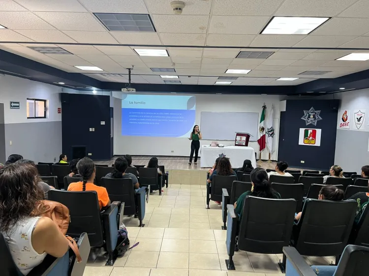 Lleva la Unavim pláticas de prevención a campamento “Summer Camp”