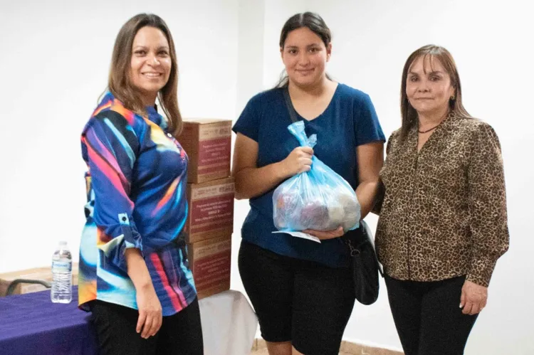 Anuncia Primera Dama despensas del programa “1000 DIAS”