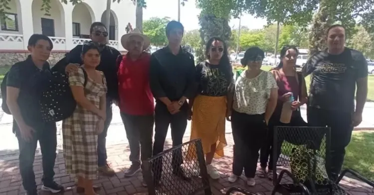 Solicitan estudiantes de la Unison restitución de becas