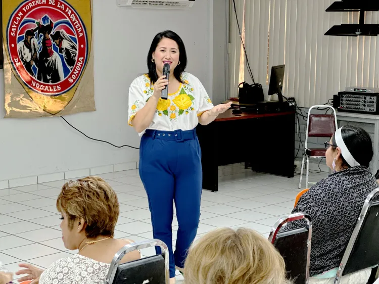 Imparten conferencias en el Día Internacional de la Mujer Indígena