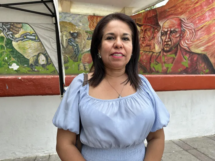 Fumigan 30 escuelas por control de plagas