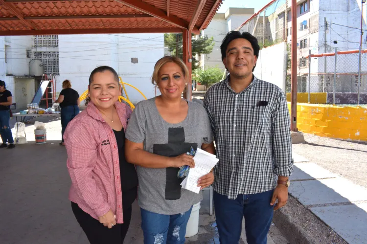 Llevan jornada de salud regidores priístas al Pima