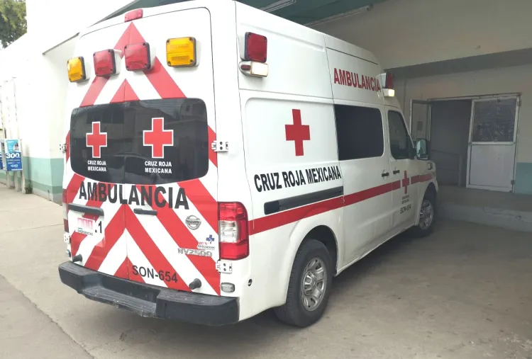 Hieren de gravedad a tablazos a hombre tras reclamo