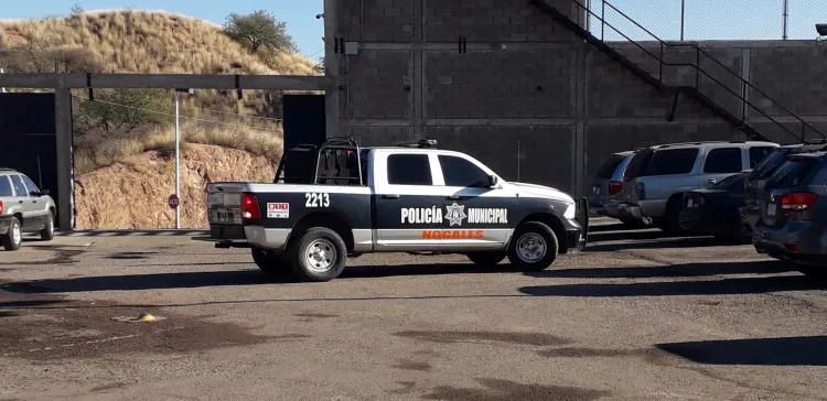 Ataca sujeto a mujer embarazada en Lomas de Anza