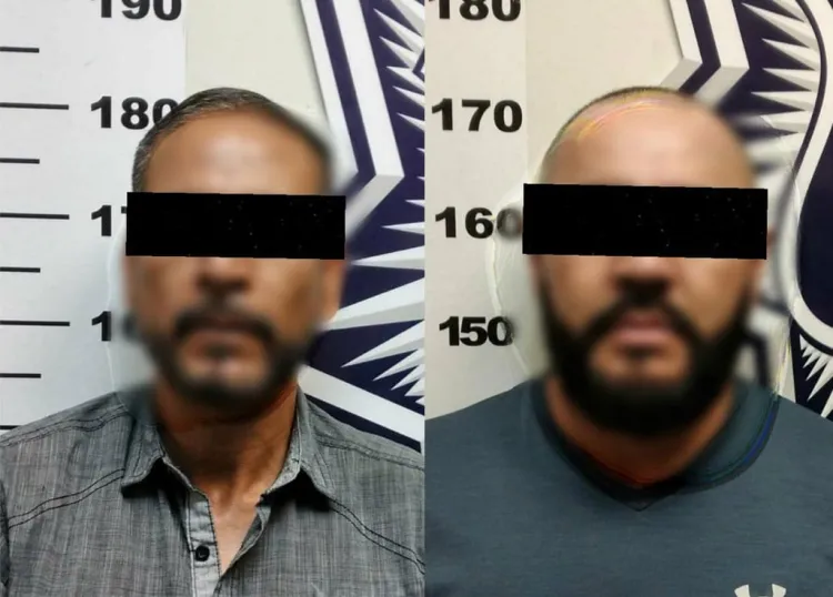 Arrestan a dos por presunto robo de vehículo