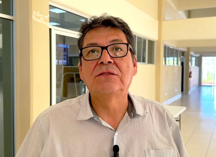 Realizan taller de jardines de lluvia escolares