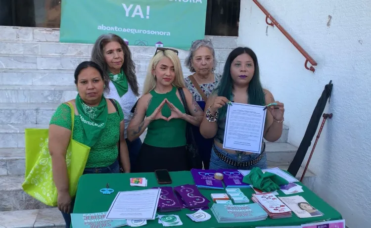 Piden despenalización del aborto colectivos feministas en Sonora