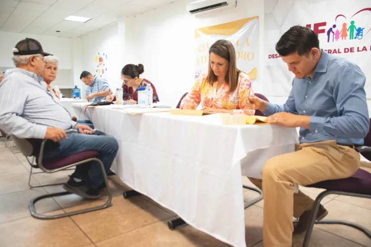 Celebra DIF Mes del Testamento