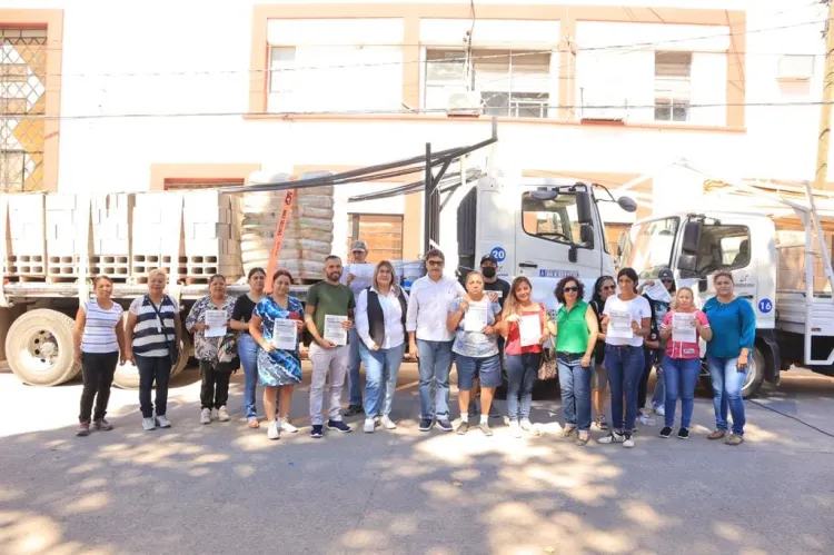 Entregan apoyos del Programa Bienestar Para Tu Casa