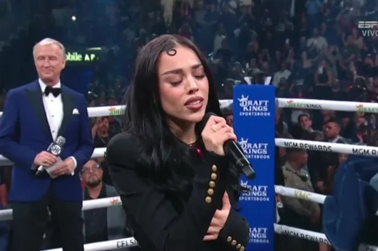 Danna Paola venció sus miedos al cantar el Himno