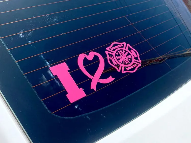 Tiene venta de camisetas en apoyo a mujeres buena respuesta