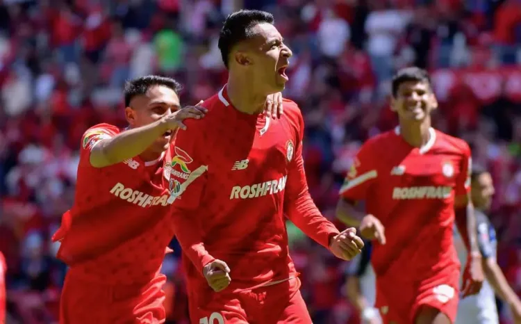 Dos de López al ganar Toluca