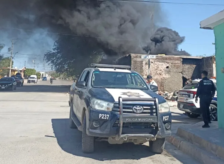 Explota bomba molotov en iglesia