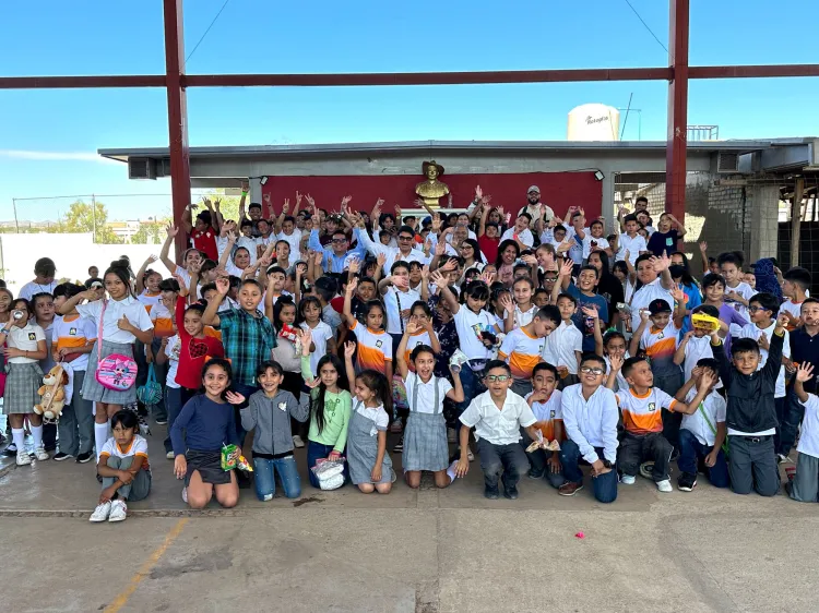 Reafirma Gobierno Municipal Valores Cívicos