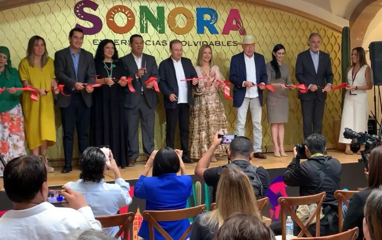 Inaugura Gobernador Casa Sonora en Festival Cervantino