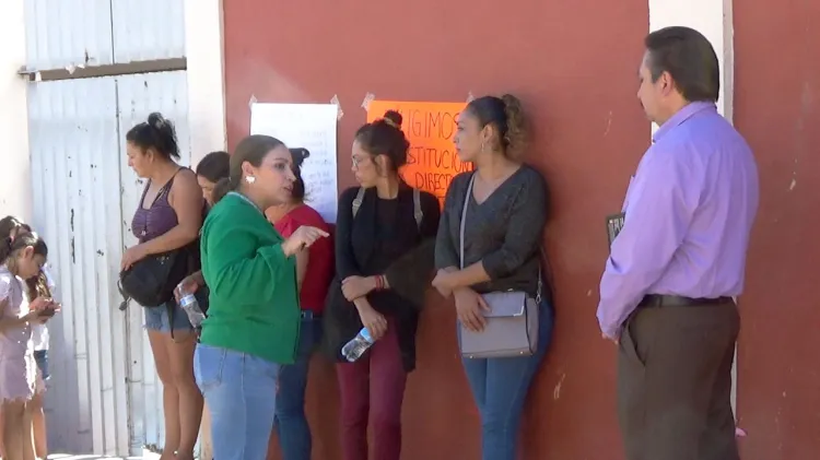 Piden acuerdos manifestantes de primaria a la SEC