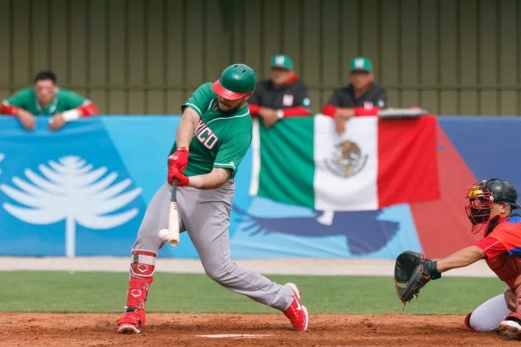 México arranca con paliza y sin hit