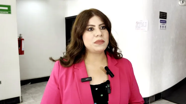 Inician conferencias sobre la lucha contra el cáncer de mama