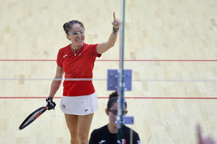 Longoria alarga dominio