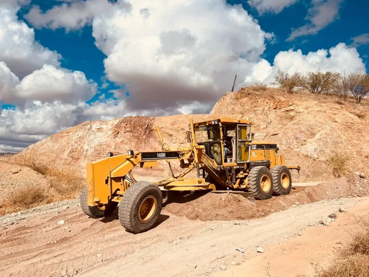 Intensifican campaña de raspado de calles