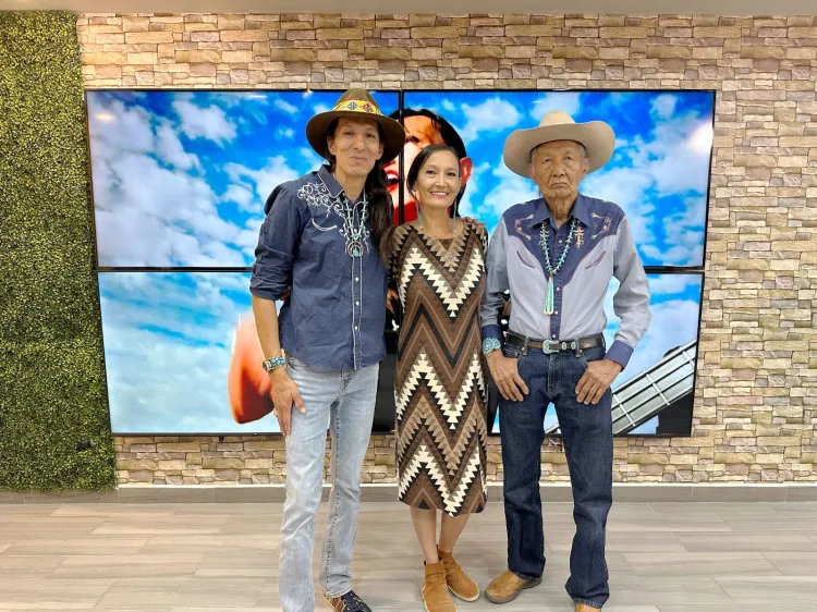 Rompe grupo Sihanin estereotipos; comparten su cultura