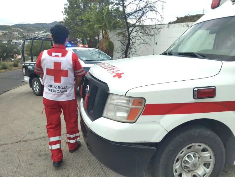 Asalta presunto cliente a taxista