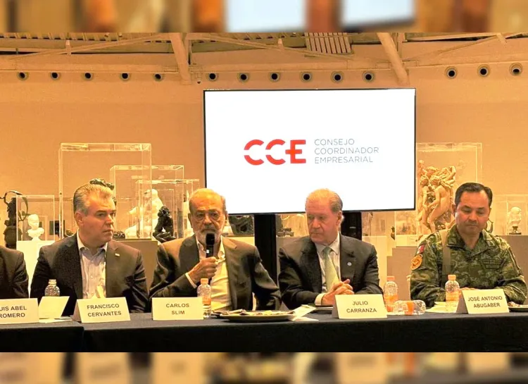 Tardará 2 años reconstrucción de Acapulco estiman empresarios y banqueros