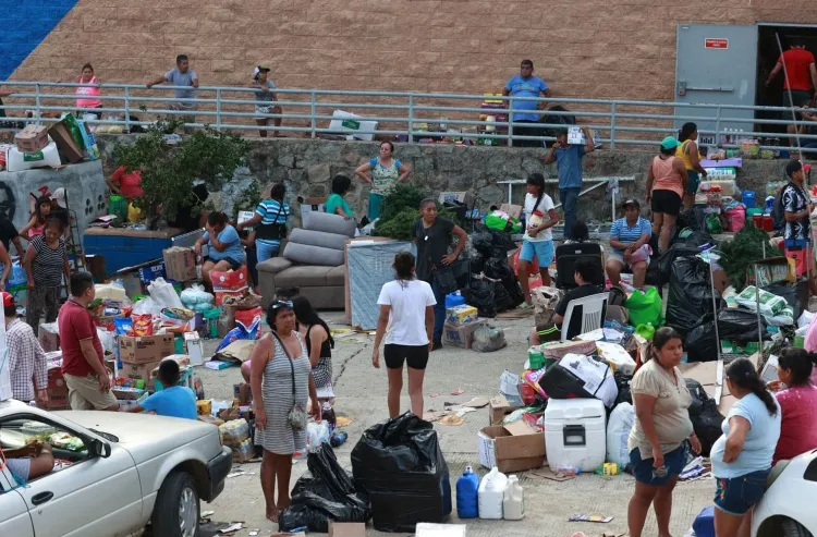 Costarán despensas para damnificados por “Otis” 3 mil mdp: AMLO