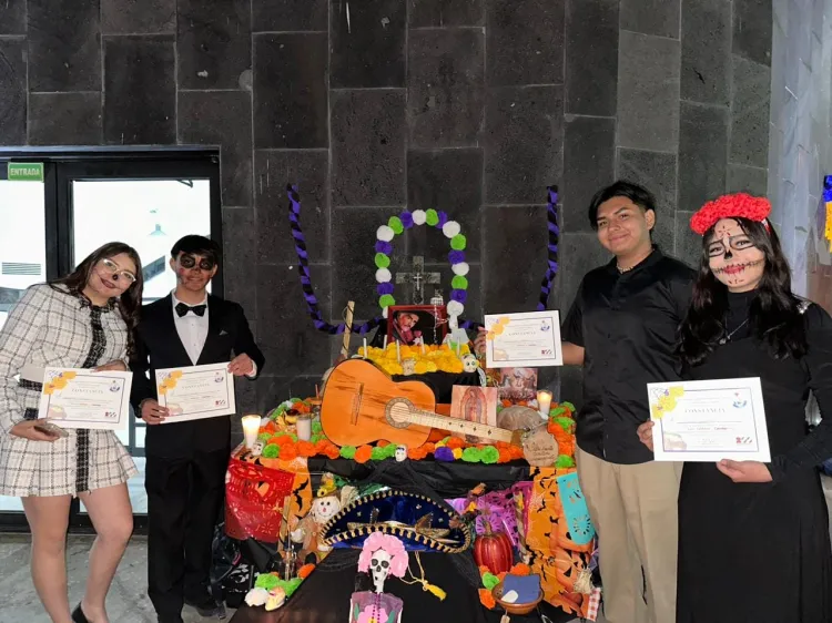 Trasciende celebración “Entre Calabazas y Catrinas”